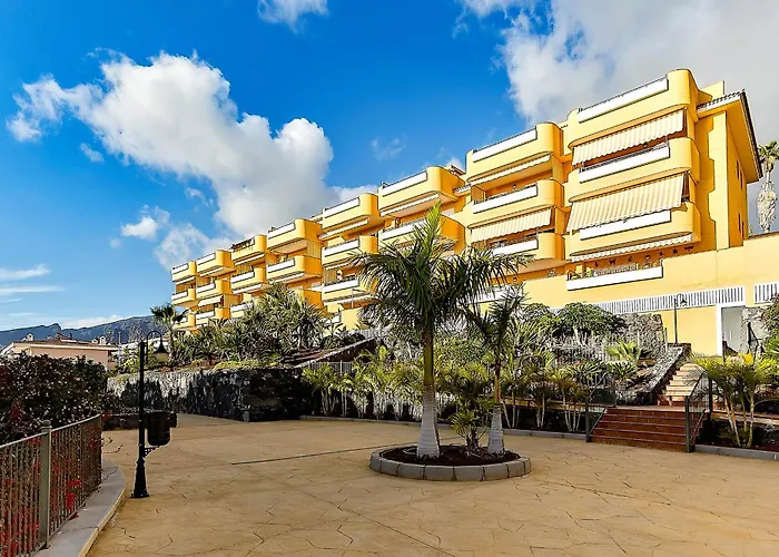 Ocean View Family In Playa La Arena Puerto de Santiago (Tenerife)